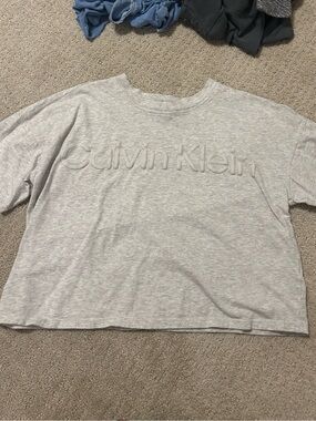 Calvin Klein Light Gray Raised-Logo Short Sleeve Tee
